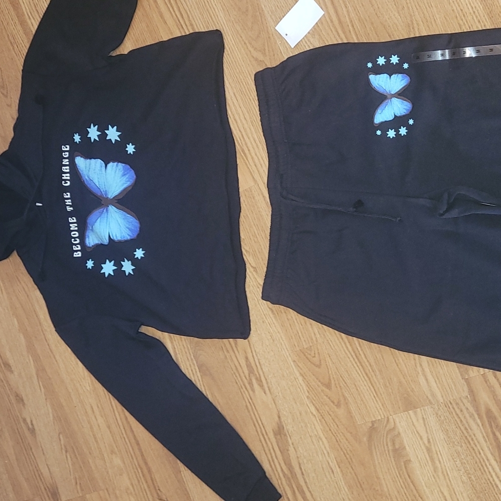 New MIGHT FINE "Become the Change" crop top lightweight sweatsuit sizes MD and L - Picture 2 of 6